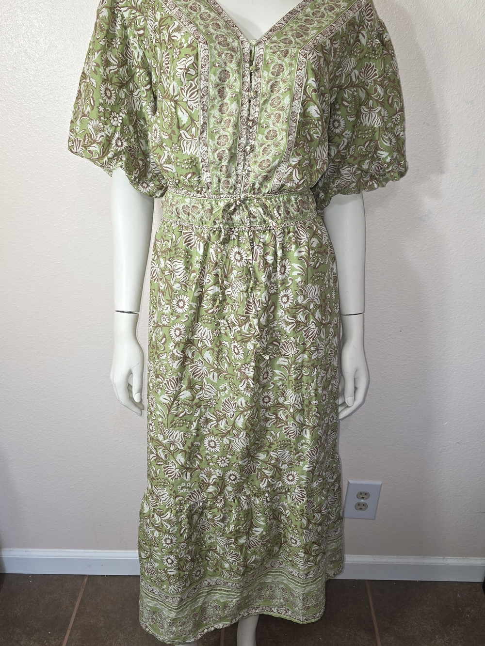 Light Green Floral High-Low Maxi Dress with Smocked Waist